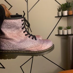 Doc Martens Glitter Pink